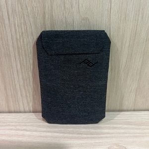 MagSafe-compatible Peak Design Mobile Slim Wallet in Charcoal Nylon Canvas